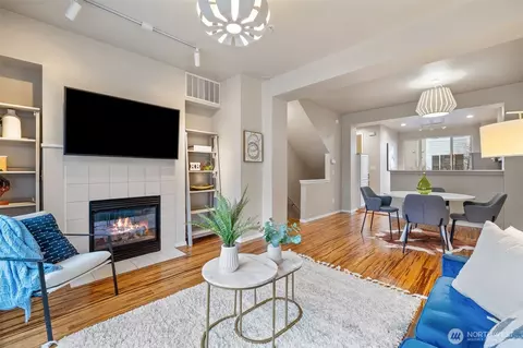 11895 NE 163rd Pl #20-3, Bothell, WA 98011