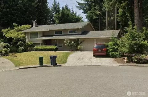 14010 NE 71st Pl, Redmond, WA 98052