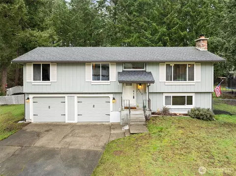 2112 Tina Ct SE, Olympia, WA 98513
