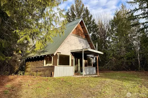 12280 Center Rd, Quilcene, WA 98376