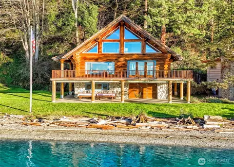 154 Rockaway Beach Ln, Camano Island, WA 98282