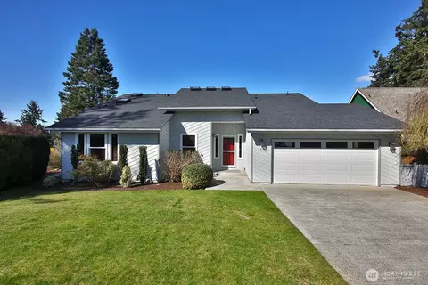 2471 Soundview Dr, Langley, WA 98260