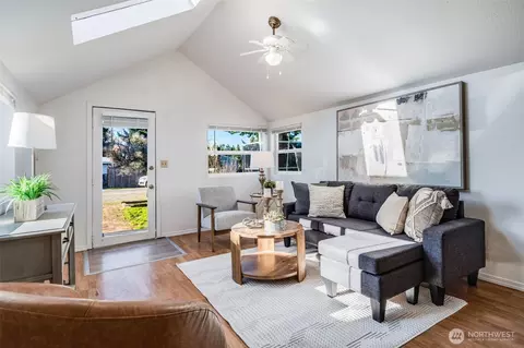 12406 2nd Pl SW, Seattle, WA 98146