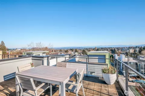 1525 19th Ave #A, Seattle, WA 98122