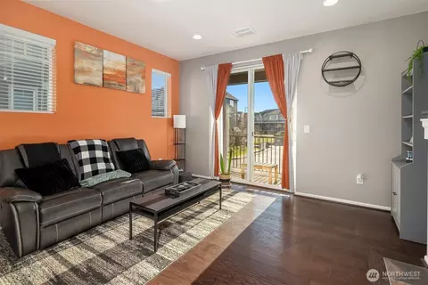 Living - 1903 112th Pl SE, Everett, WA 98208 photo 2 of 2