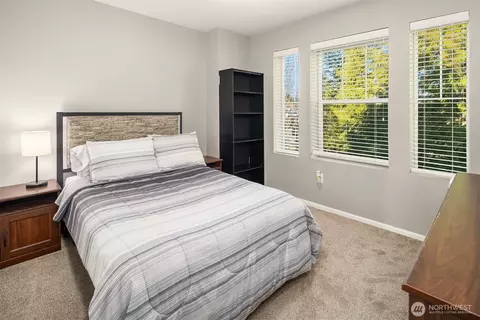 Bedroom - 1903 112th Pl SE, Everett, WA 98208 photo 2 of 4