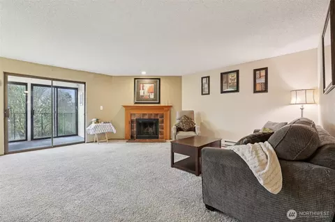 7310 N Skyview Pl #B202, Tacoma, WA 98406
