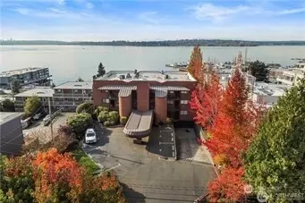 311 2nd St S #102, Kirkland, WA 98033