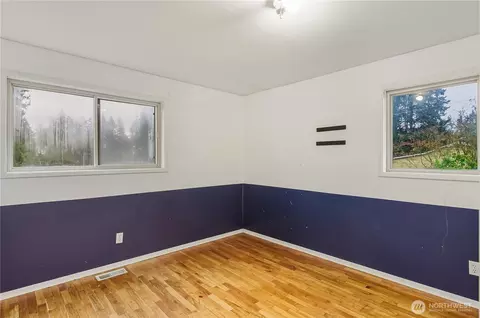 Bedroom - 22827 Meridian Ave S, Bothell, WA 98021 photo 2 of 4