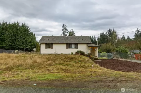 Exterior - 22827 Meridian Ave S, Bothell, WA 98021 photo 2 of 5