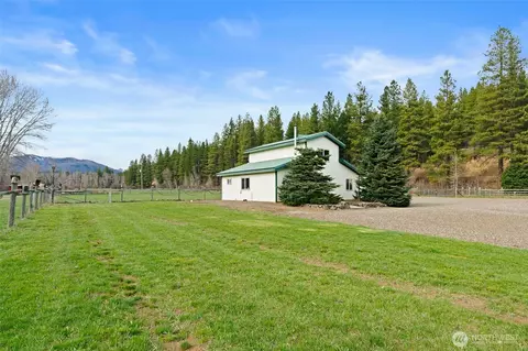 71 Middle Fork Ln, Cle Elum, WA 98922