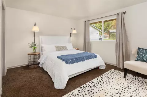 Bedroom - 19921 10th Dr SE, Bothell, WA 98012 photo 1 of 4