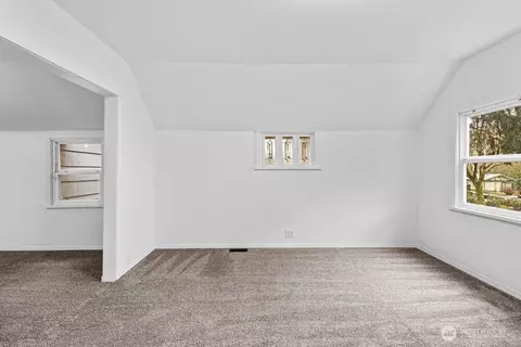 Living - 4618 S 3rd Ave, Everett, WA 98203 photo 2 of 3