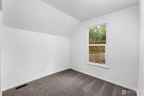 Bedroom - 4618 S 3rd Ave, Everett, WA 98203 photo 5 of 5