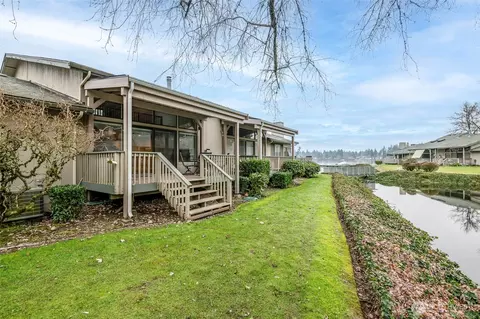 17303 Spanaway Loop Rd S #27, Spanaway, WA 98387