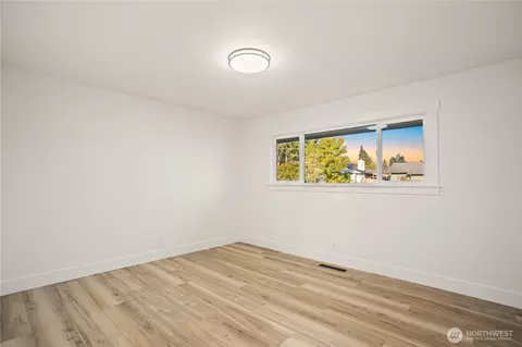 Bedroom - 708 Waverly Ave, Everett, WA 98201 photo 4 of 6