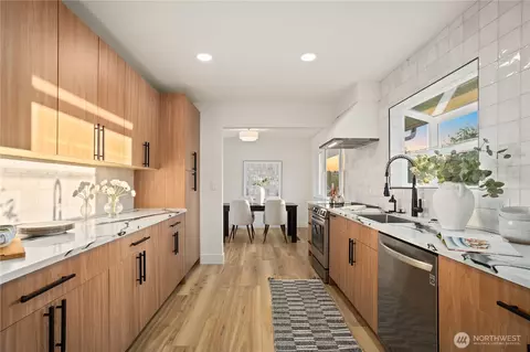 Kitchen - 708 Waverly Ave, Everett, WA 98201 photo 4 of 5