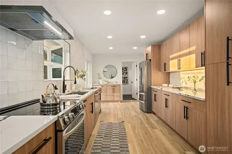 Kitchen - 708 Waverly Ave, Everett, WA 98201 photo 1 of 5