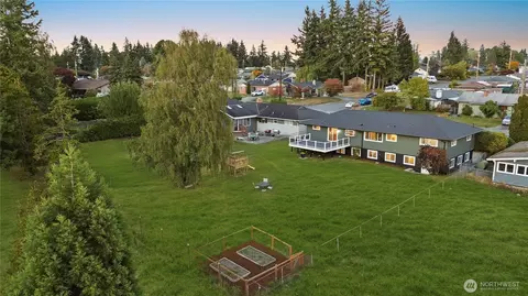 View/Area - 708 Waverly Ave, Everett, WA 98201 photo 2 of 4