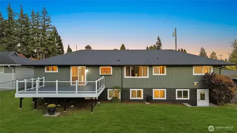 Exterior - 708 Waverly Ave, Everett, WA 98201 photo 4 of 7