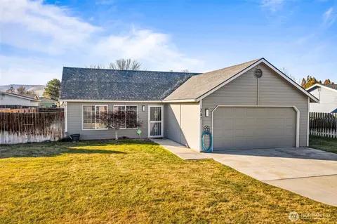 247 H St SE, Ephrata, WA 98823