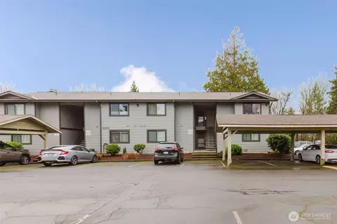 3570 Narrows View Ln #104, Bremerton, WA 98310