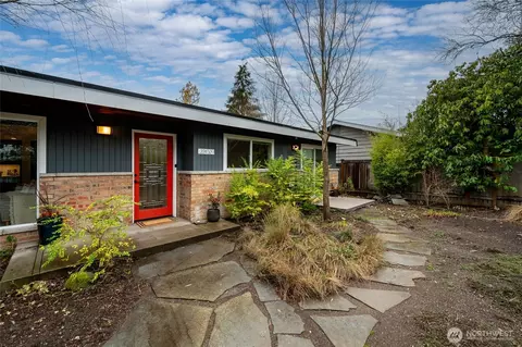 22432 98th Ave W, Edmonds, WA 98020