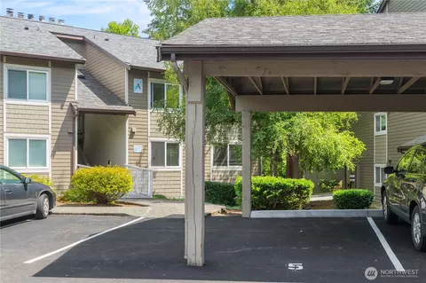 200 Mt Park Blvd SW #A204, Issaquah, WA 98027