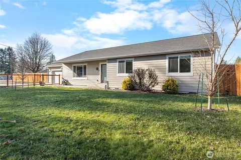 181 Coal Ave, Carbonado, WA 98323