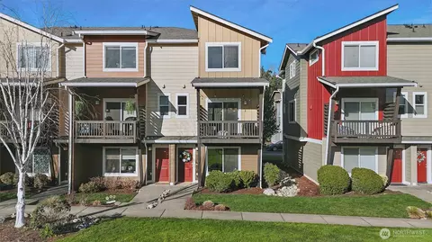 17406 118th Avenue Ct E #D, Puyallup, WA 98374