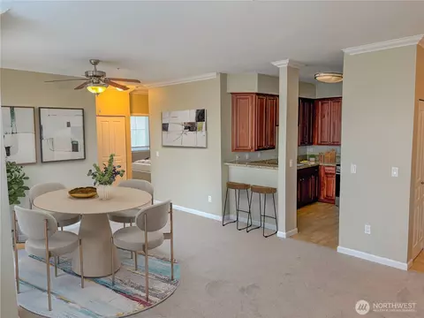 225 Logan Ave S #111, Renton, WA 98057