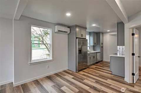 Other - 2405 Rockefeller Ave, Everett, WA 98201 photo 1 of 4