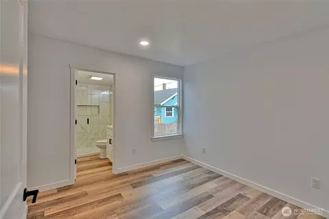 Bedroom - 2405 Rockefeller Ave, Everett, WA 98201 photo 1 of 3