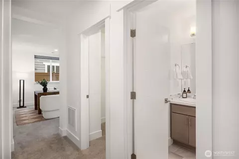 Entry Way - 18601 46th Ave SE, Bothell, WA 98012 photo 2 of 2