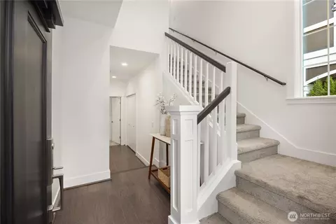 Entry Way - 18601 46th Ave SE, Bothell, WA 98012 photo 1 of 2