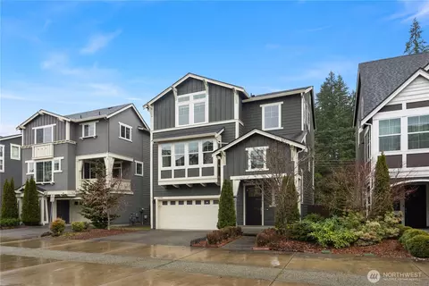 Exterior - 18601 46th Ave SE, Bothell, WA 98012 photo 4 of 7