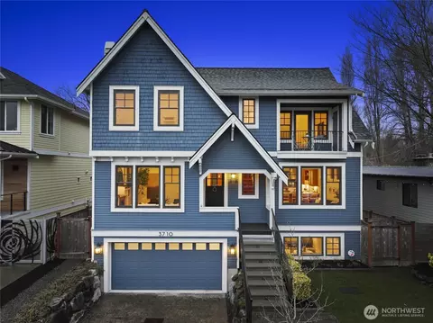 3710 NE 41st St, Seattle, WA 98105