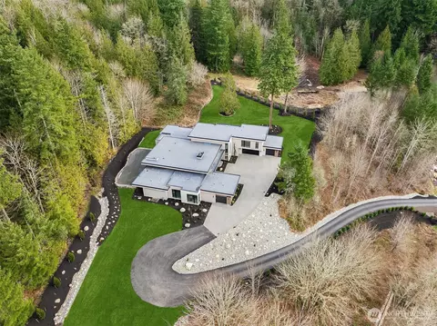 23752 NE 39th Pl, Redmond, WA 98053