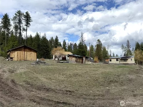 7 Hazel Ln, Republic, WA 99166