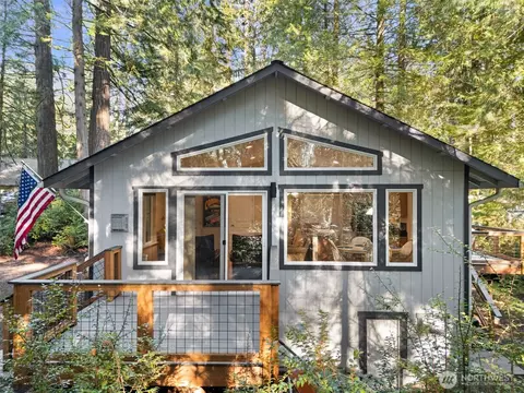 664 E Portage Rd, Shelton, WA 98584