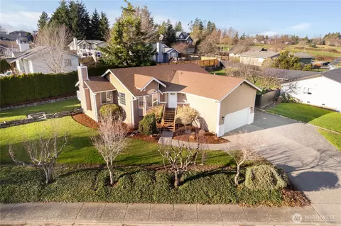 6211 Tyler Ln, Ferndale, WA 98248