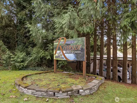 11510 E Riverside Dr #26, Bothell, WA 98011 photo 2