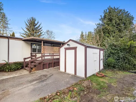 11510 E Riverside Dr #26, Bothell, WA 98011 photo 29
