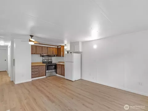 11510 E Riverside Dr #26, Bothell, WA 98011 photo 8