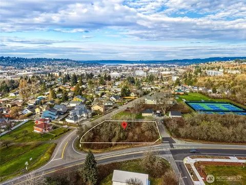 2 S Nnn S Talbot Rd, Renton, WA 98055