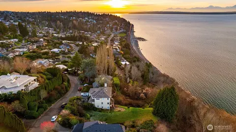 1932 NW Blue Ridge Dr, Seattle, WA 98177