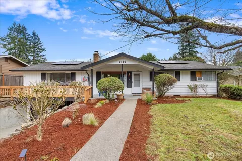 2120 Ginkgo St SE, Auburn, WA 98092