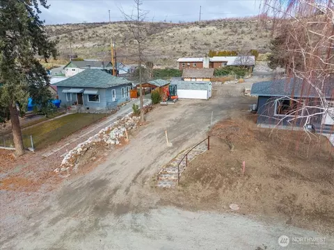 919 E Johnson Ave, Chelan, WA 98816 photo 19