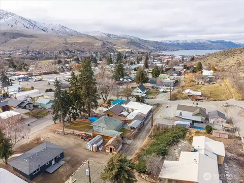919 E Johnson Ave, Chelan, WA 98816 photo 12