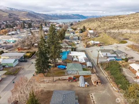 919 E Johnson Ave, Chelan, WA 98816 photo 14